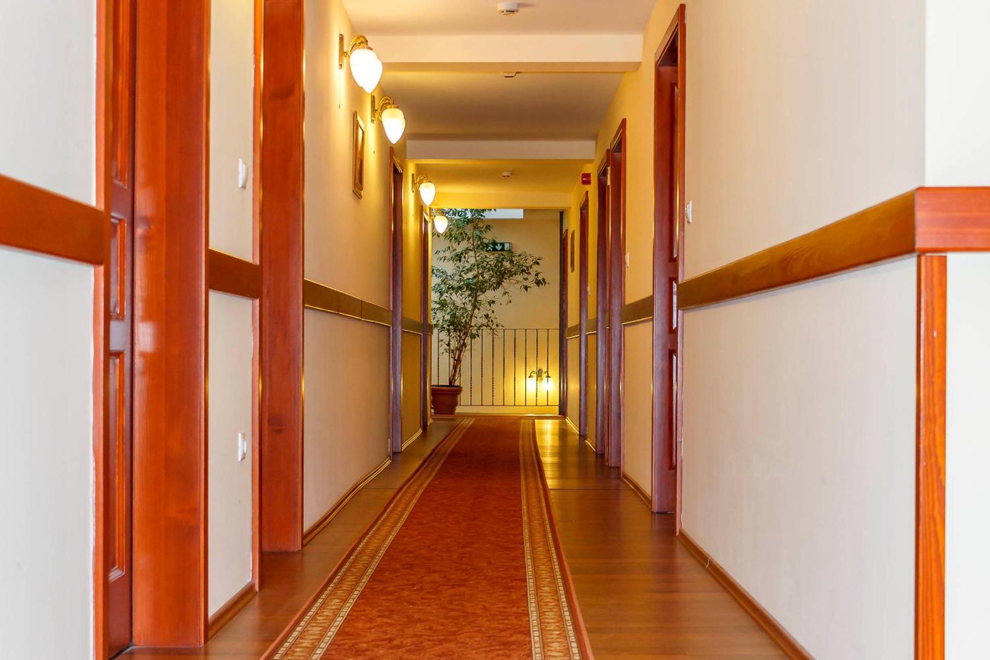 Pannon Hotel Bejelentkezes 20 Oraig, Check-In Until 20 O'Clock, Einchecken Bis 20 Uhr Mohács Eksteriør billede