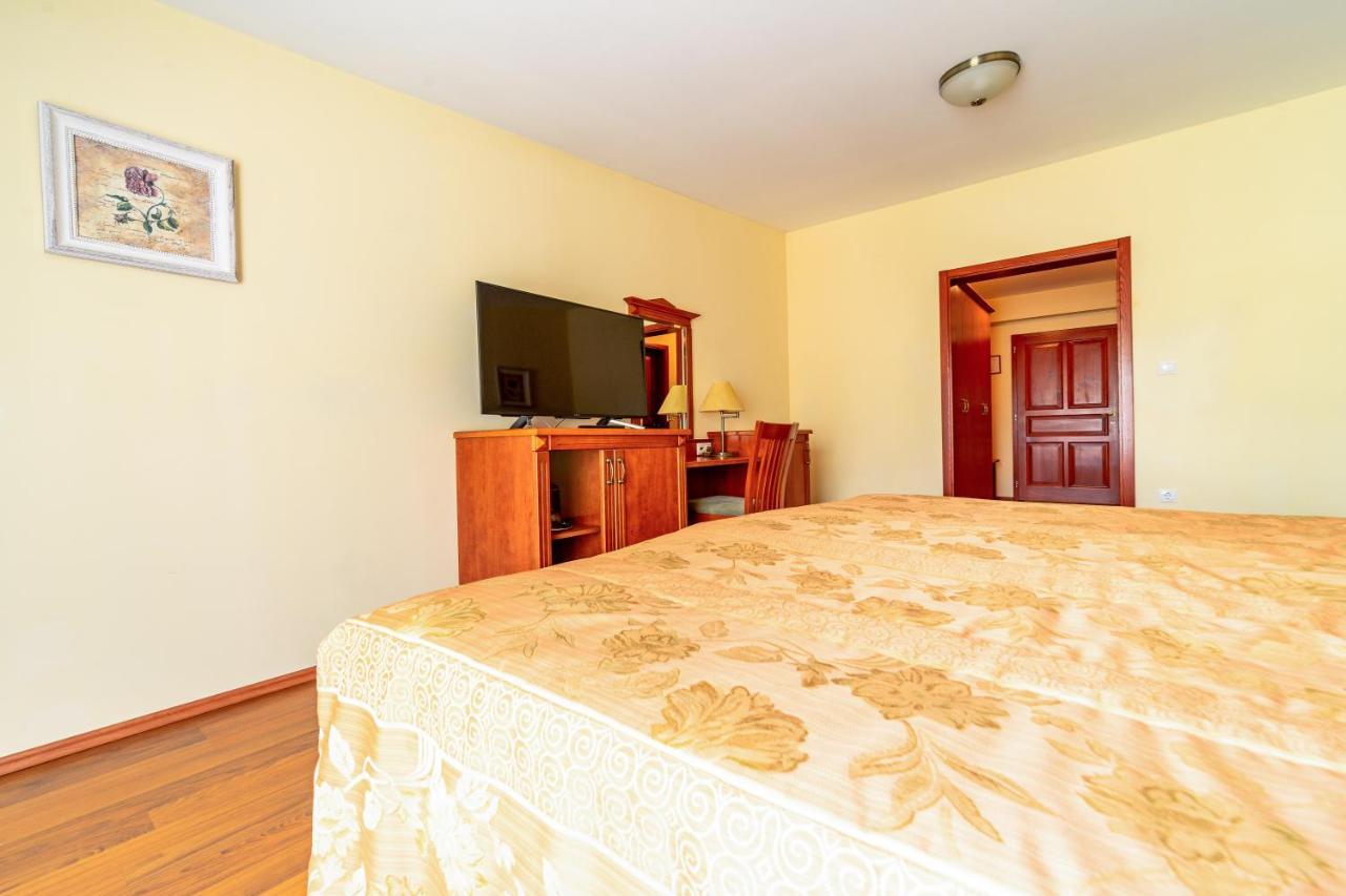 Pannon Hotel Bejelentkezes 20 Oraig, Check-In Until 20 O'Clock, Einchecken Bis 20 Uhr Mohács Eksteriør billede